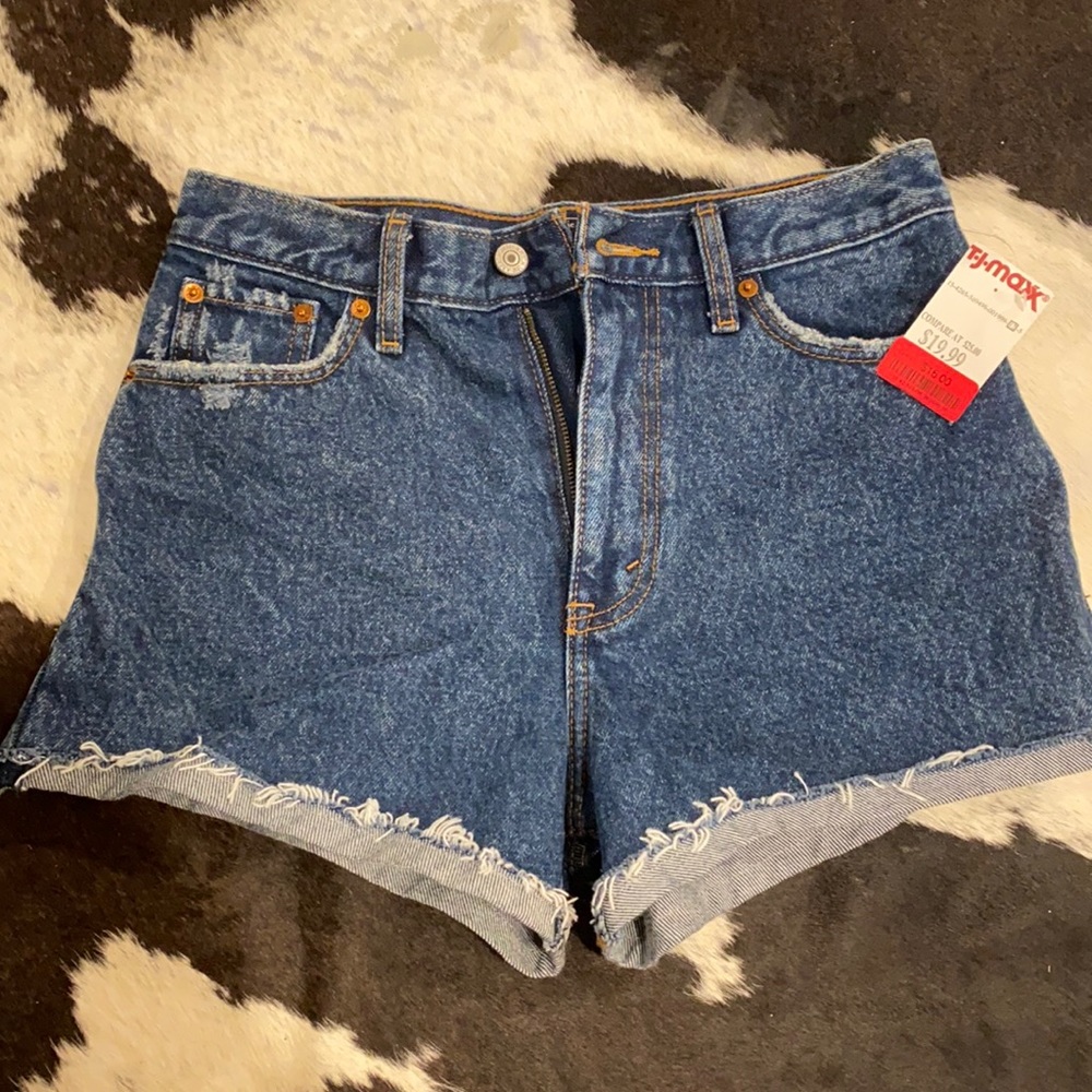Abercrombie and Fitch Annie High Rise Shorts